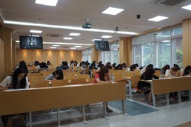 �̰��� �����ؿܾ��п��� �������α׷� ���л� 120�� ����