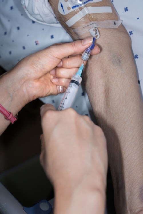 [�Ѱܷ�] ��� ������ �����ϴ� �װ��� ��ȣ�簡 �־���