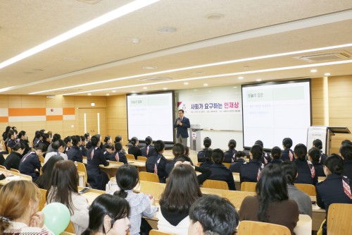 ������ ��ȸ�ǿ�, ���츮��ȸ�� �����Ѱ��������� �溹�뿡�� Ư��