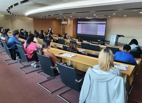 �溹��  ������ �л�������,,, �л������� ���� �л����� �ǰ߿� �� ����̴�!