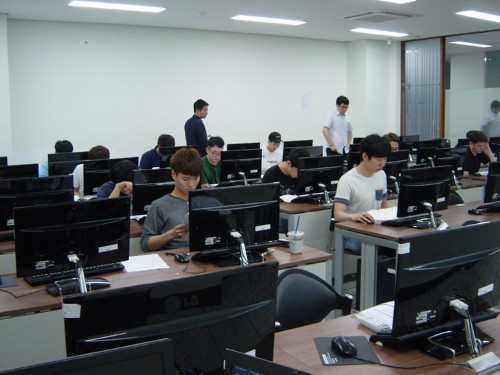 �溹���б� ���ɷκ���, ���������ڰ��� CLAD �հݷ� 87.5% �޼�