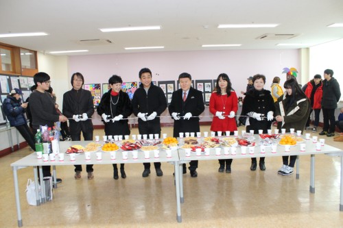 ��������ΰ�, ���л� ������ ����