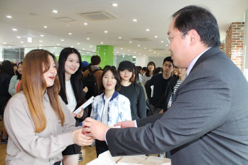 ������ ����, �߰����� �����ϴ� �л��鿡�� ���ö� ���