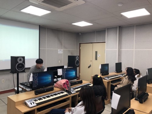 °æº¹´ëÇб³ ½Ç¿ëÀ½¾Ç°ú,¡®²ÞÀ» ÀÀ¿øÇÏ´Â ¸ÞÀÌÅ· ½Ì¾î¡¯Ãâ¹ü