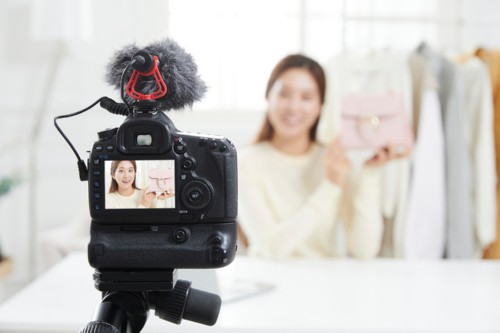 �溹���б� e-����Ͻ������Ͱ�, 4�� ����ô� �ٽɺо��� �����͸� Ȱ���� e-Ŀ�ӽ� ������ �缺 ���ַ¡�